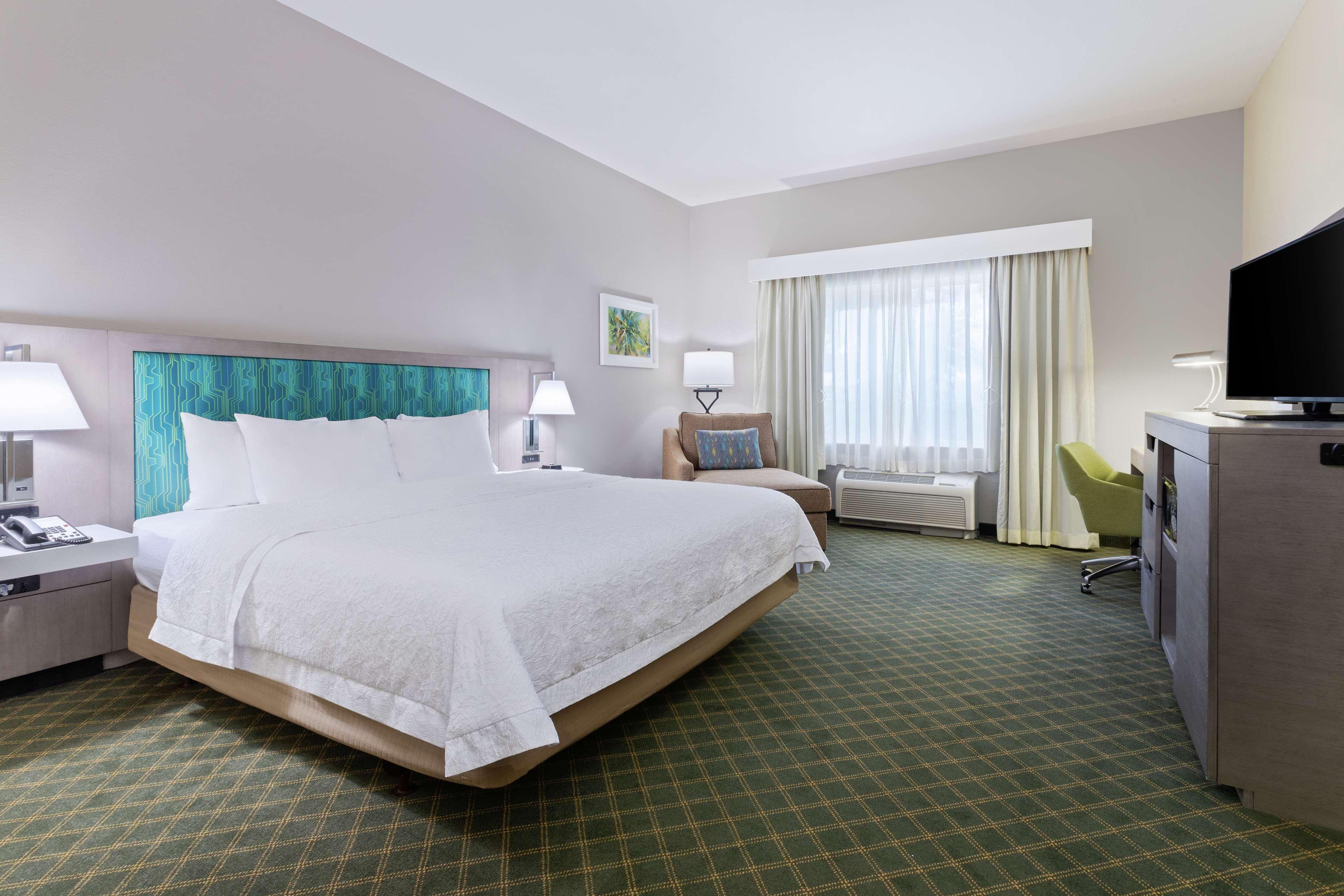 Hampton Inn West Palm Beach-Lake Worth-Turnpike Lake Worth Beach Exterior photo