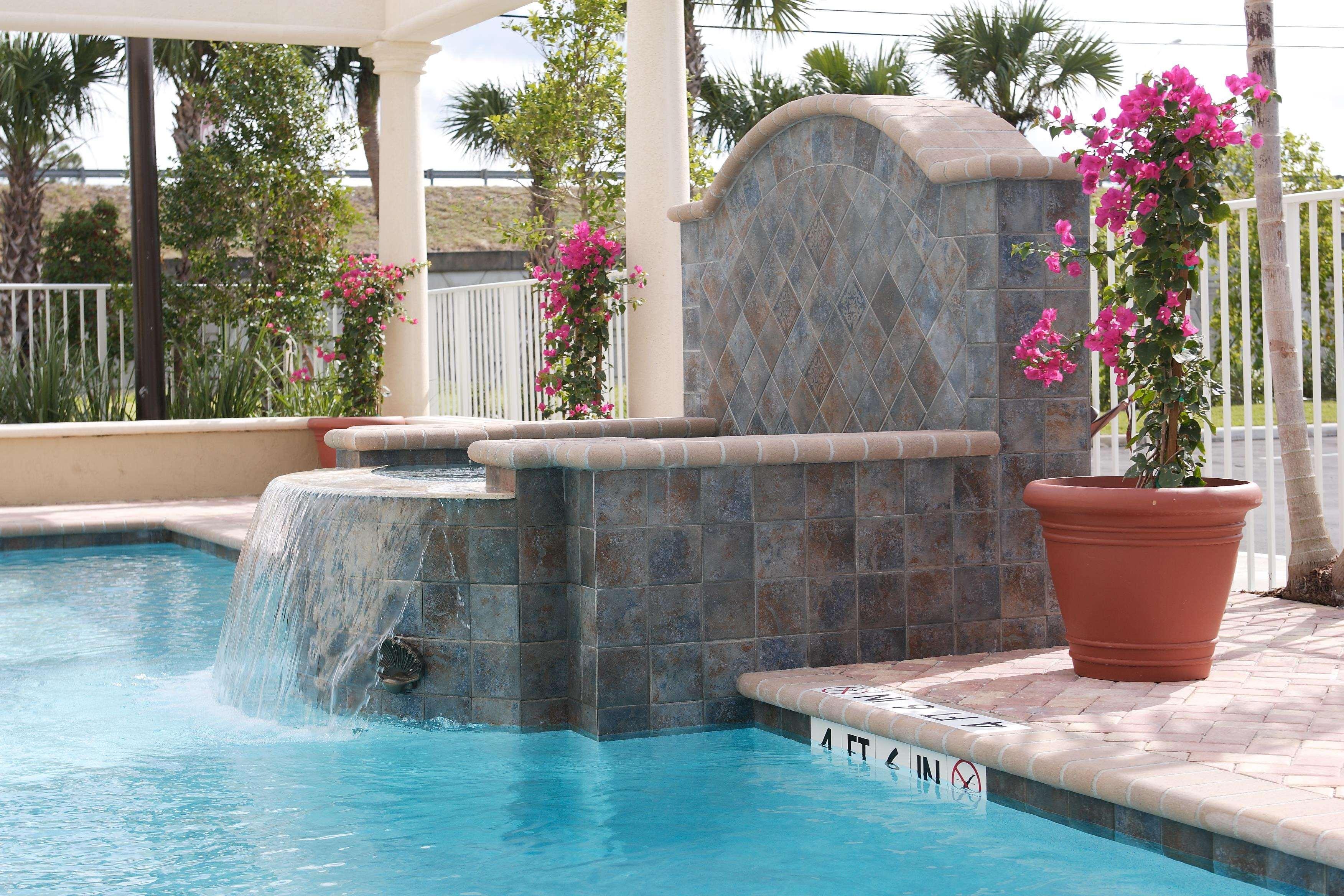 Hampton Inn West Palm Beach-Lake Worth-Turnpike Lake Worth Beach Exterior photo