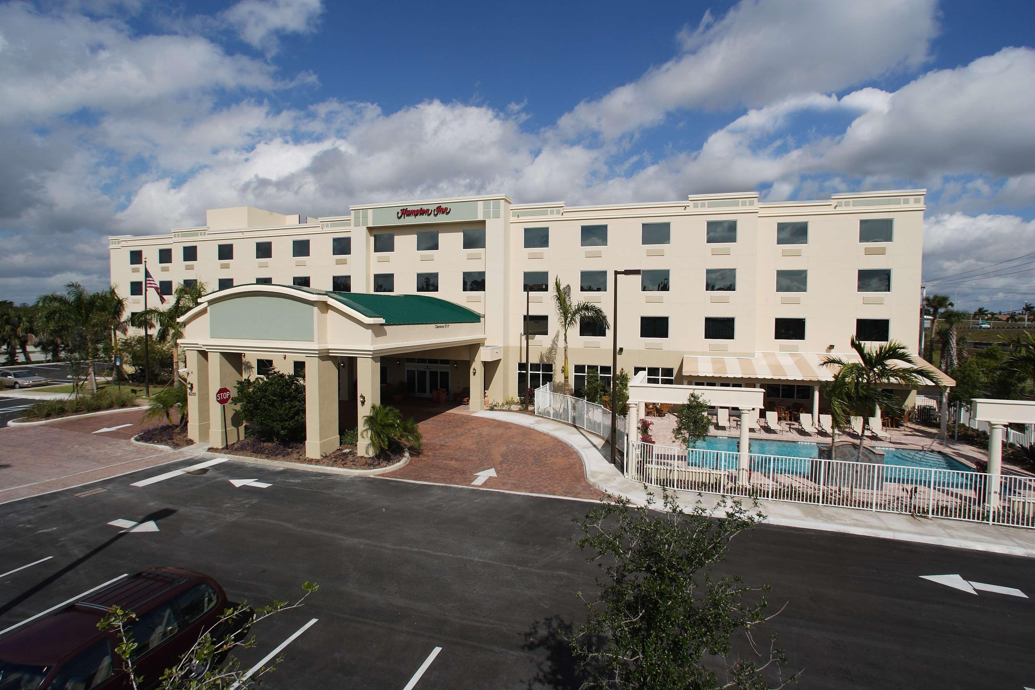 Hampton Inn West Palm Beach-Lake Worth-Turnpike Lake Worth Beach Exterior photo