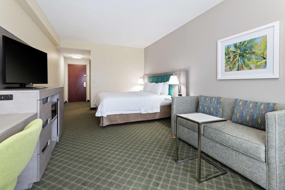 Hampton Inn West Palm Beach-Lake Worth-Turnpike Lake Worth Beach Exterior photo